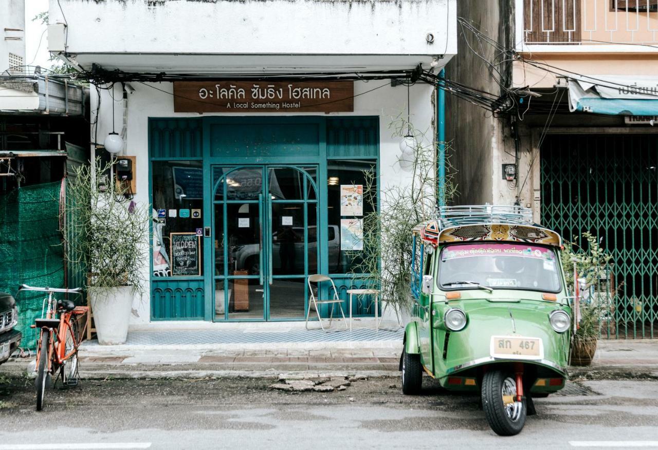 A Local Something Hostel Trang Exteriér fotografie